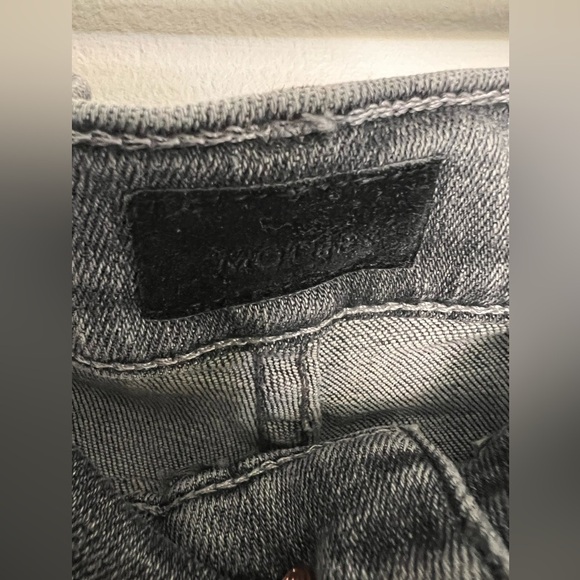 Mother The Super Swooner Open Late Skinny Jeans Size 28 Black - Picture 4 of 7